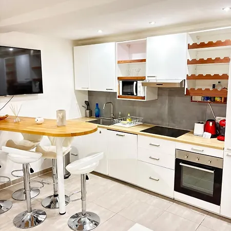 Elegant T2 Climatise Vieux Garibaldi *